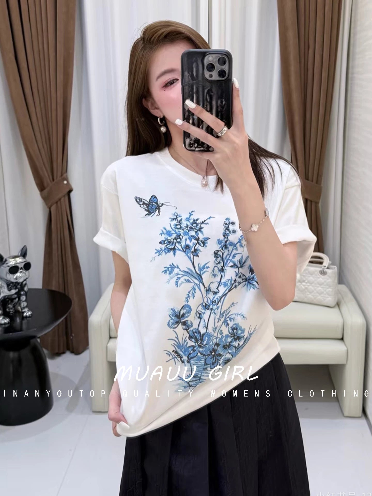 Spring and summer 26ss June MUAUU GIRL upper body is not mediocre! 26S cashmere butterfly flower embroidery crew neck knitted T-shirt top women