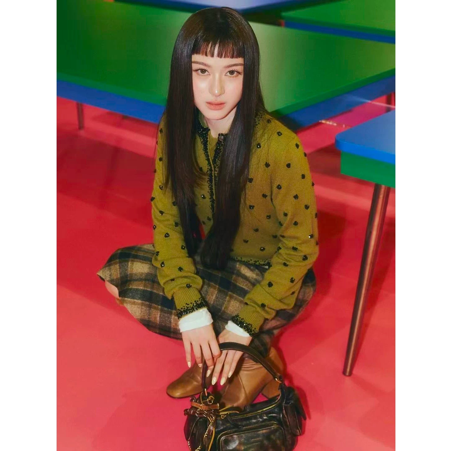 2026 early spring college wind heavy industry retro handmade three-dimensional bead thousand gold round neck cashmere knitted cardigan jacket women